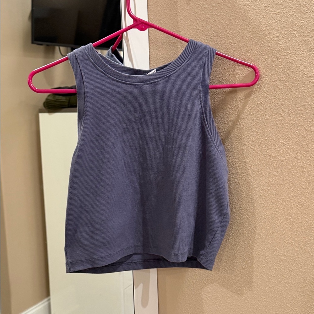 Tilly's Gray Crop Top